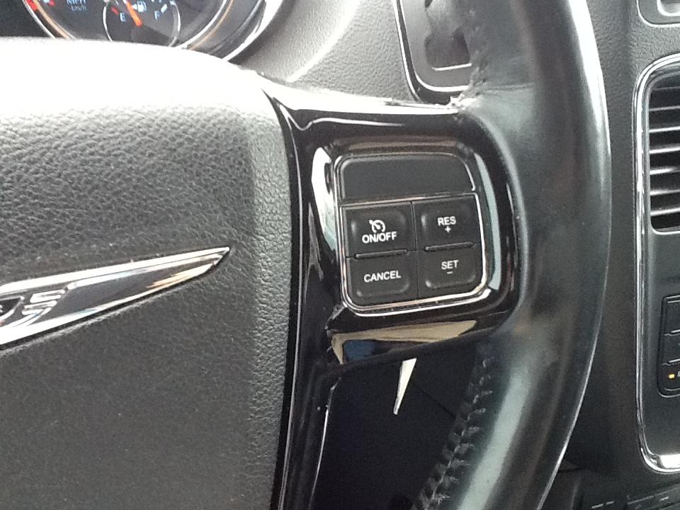 Chrysler Town & Country 4dr Wgn S 2016