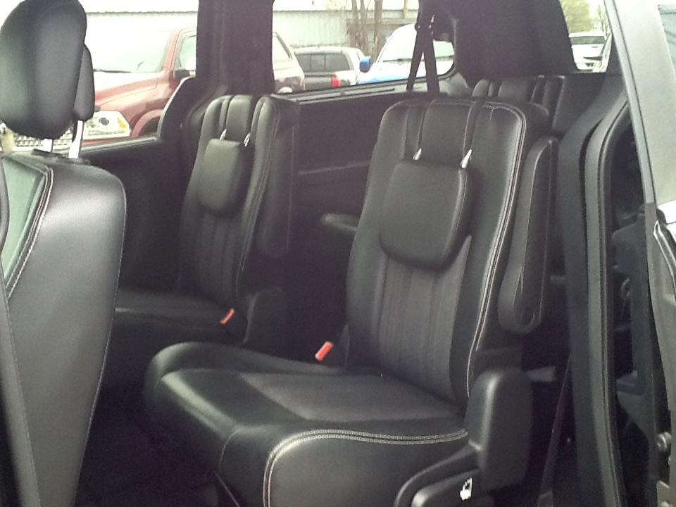 Chrysler Town & Country 4dr Wgn S 2016