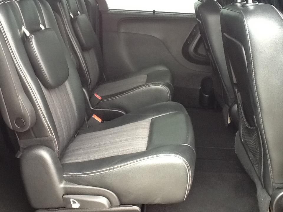Chrysler Town & Country 4dr Wgn S 2016