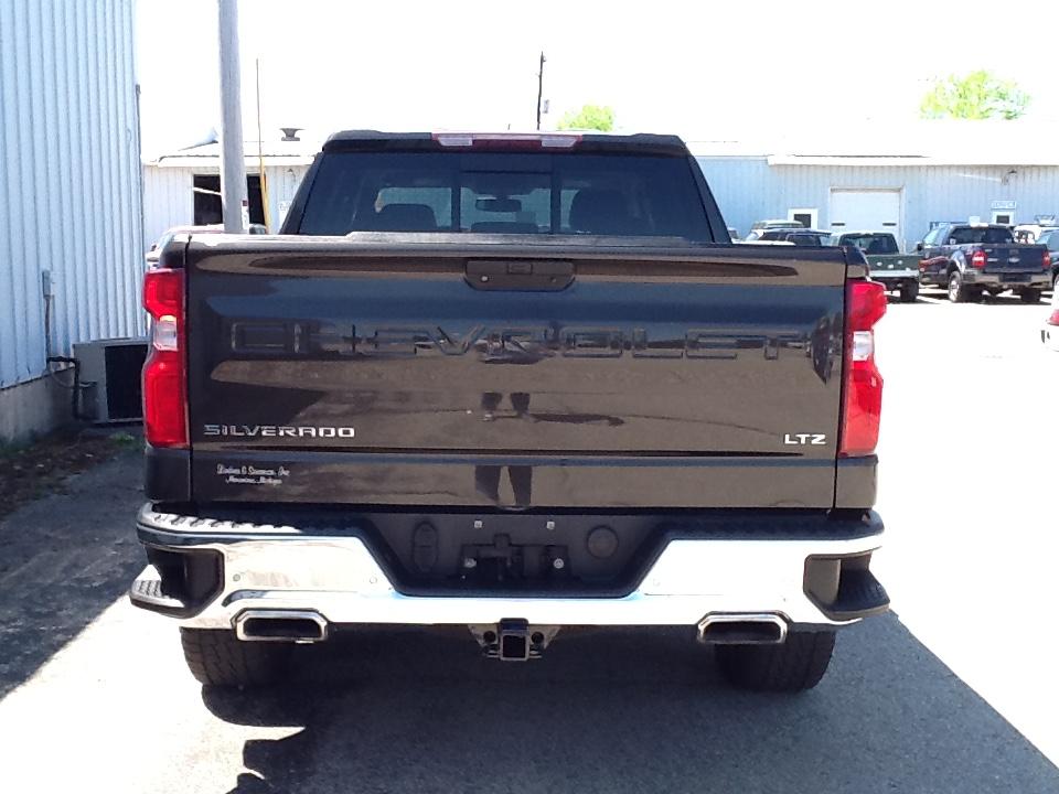 Chevrolet Silverado 1500 4WD Crew Cab 147" LTZ 2021