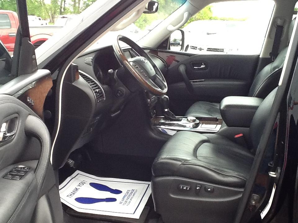 Infiniti QX56 4WD 4dr 7-passenger 2012