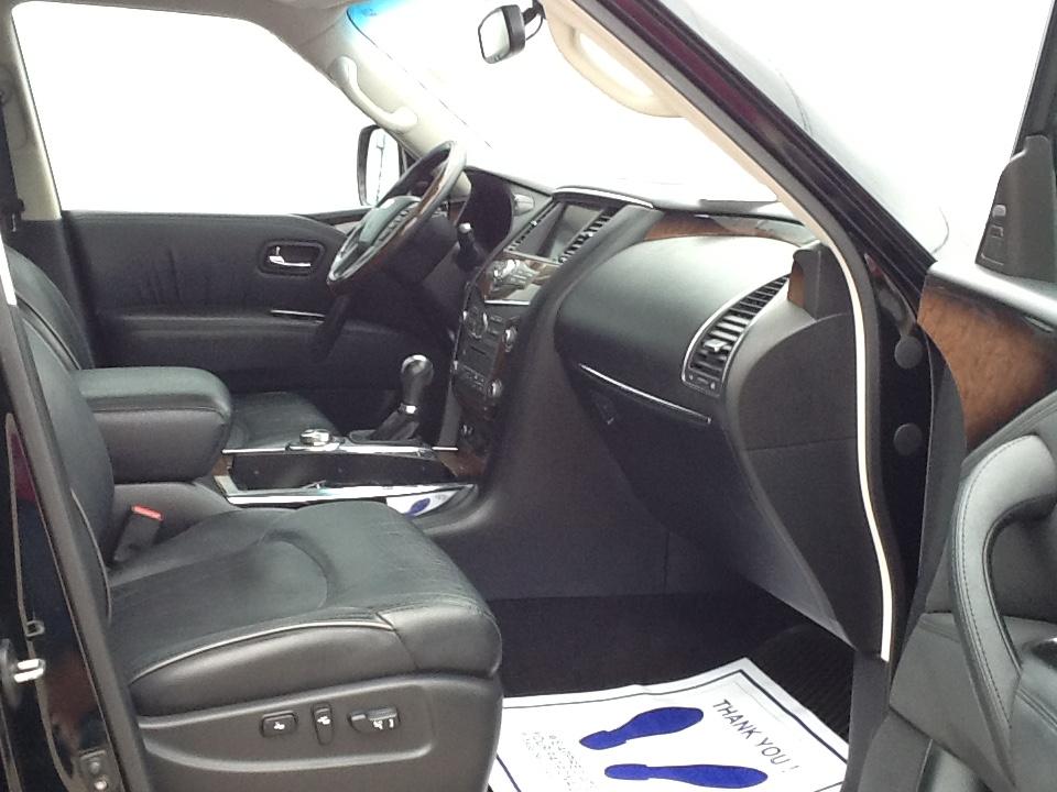 Infiniti QX56 4WD 4dr 7-passenger 2012