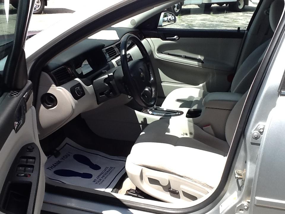Chevrolet Impala 4dr Sdn LT Fleet 2012