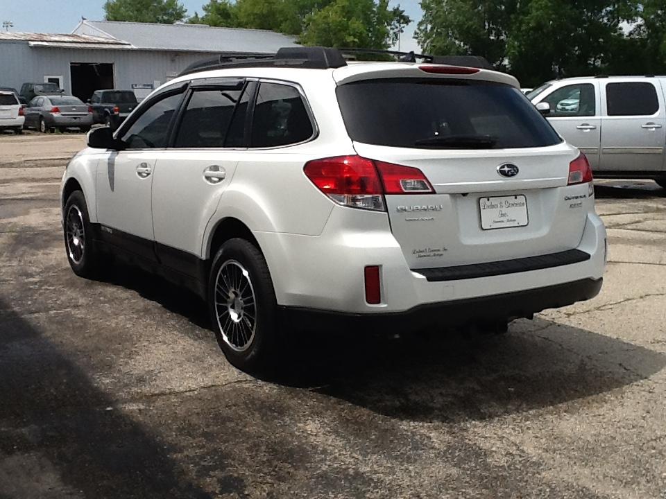 Subaru Outback 4dr Wgn H4 Auto 2.5i Limited Pwr Moon 2011