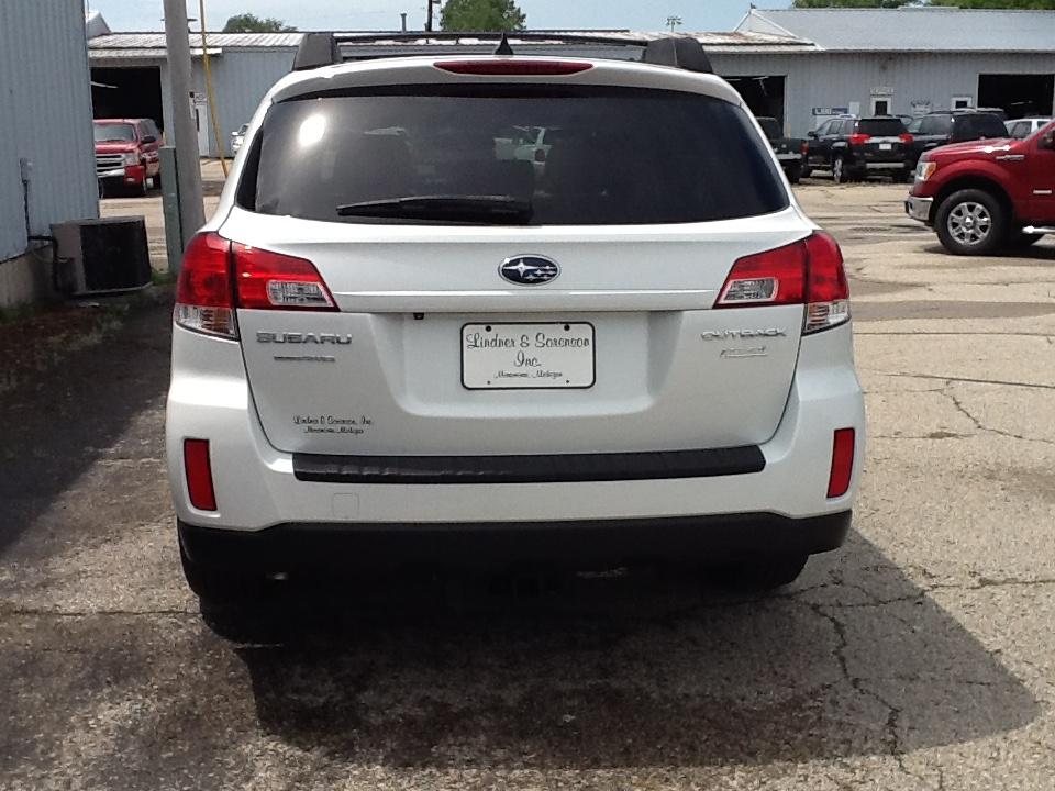 Subaru Outback 4dr Wgn H4 Auto 2.5i Limited Pwr Moon 2011