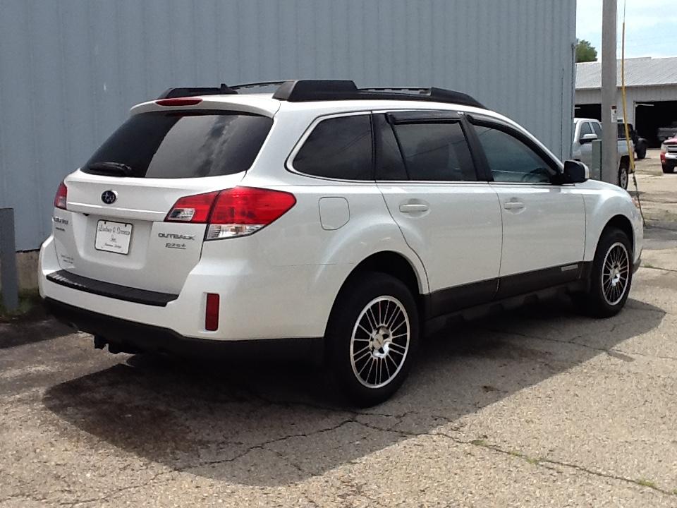 Subaru Outback 4dr Wgn H4 Auto 2.5i Limited Pwr Moon 2011