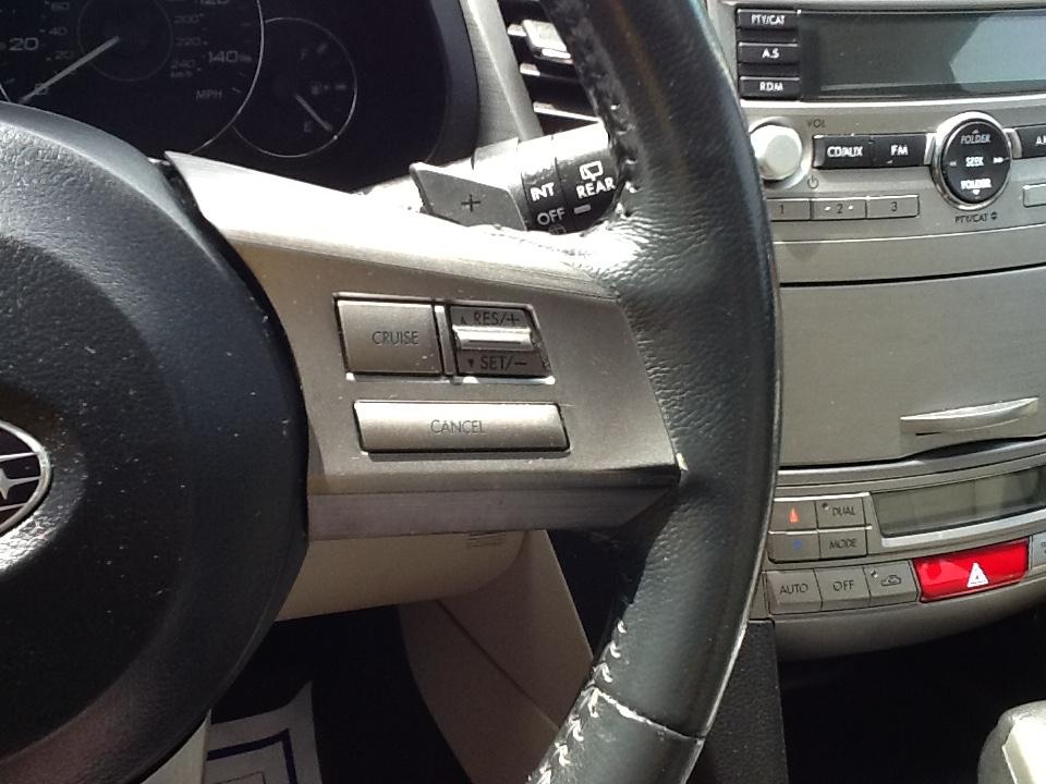 Subaru Outback 4dr Wgn H4 Auto 2.5i Limited Pwr Moon 2011