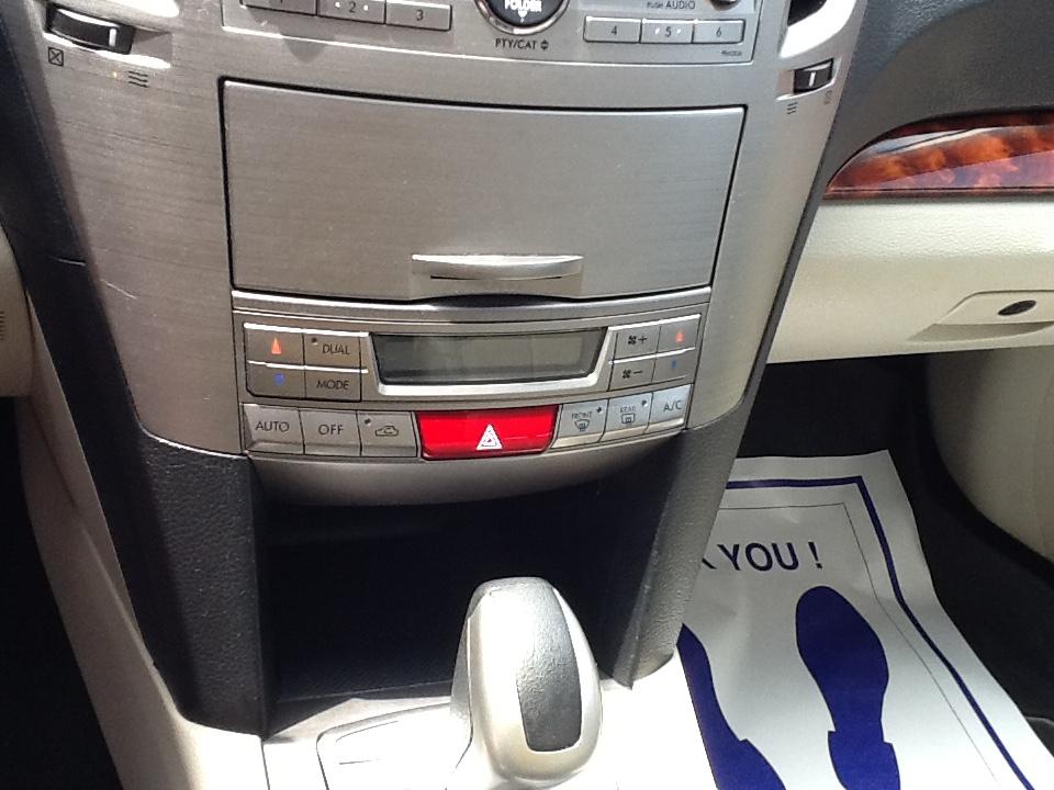Subaru Outback 4dr Wgn H4 Auto 2.5i Limited Pwr Moon 2011