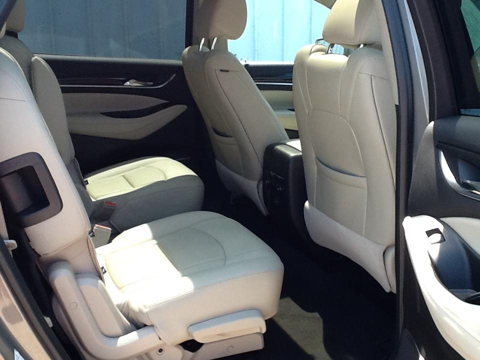 Buick Enclave AWD 4dr Essence 2019