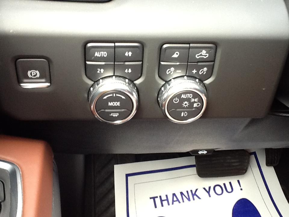 GMC Sierra 1500 4WD Crew Cab 147" Denali Ultimate 2025