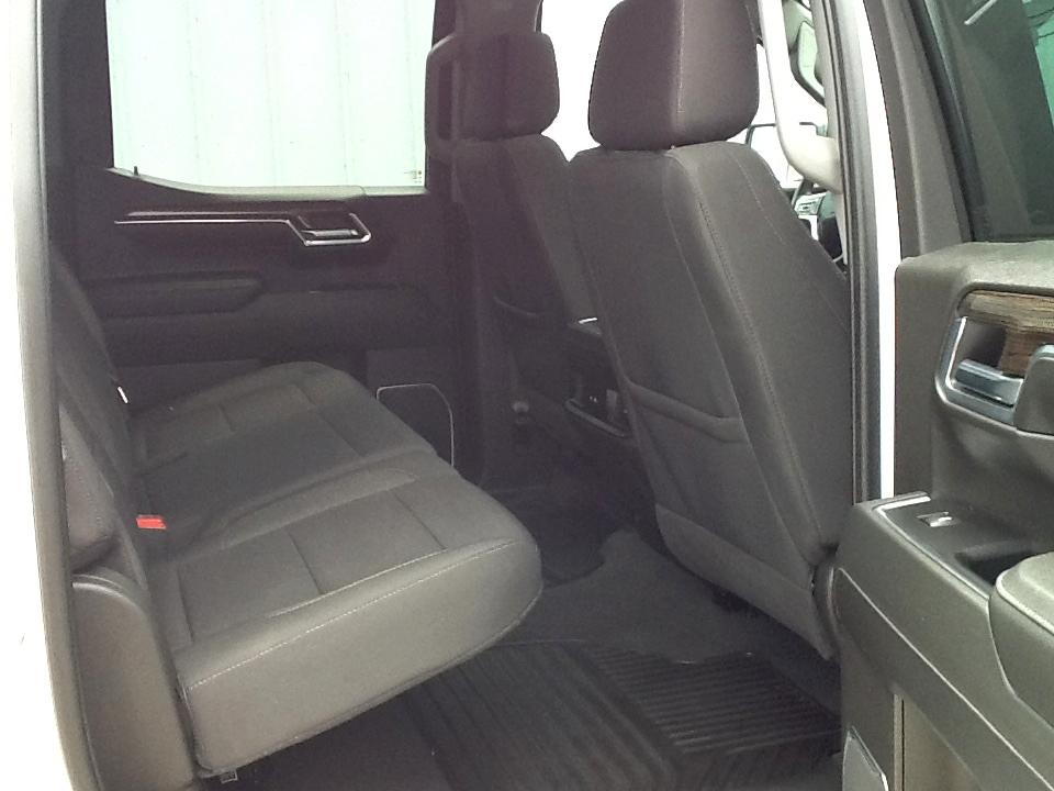Chevrolet Silverado 1500 4WD Crew Cab 157" RST 2023