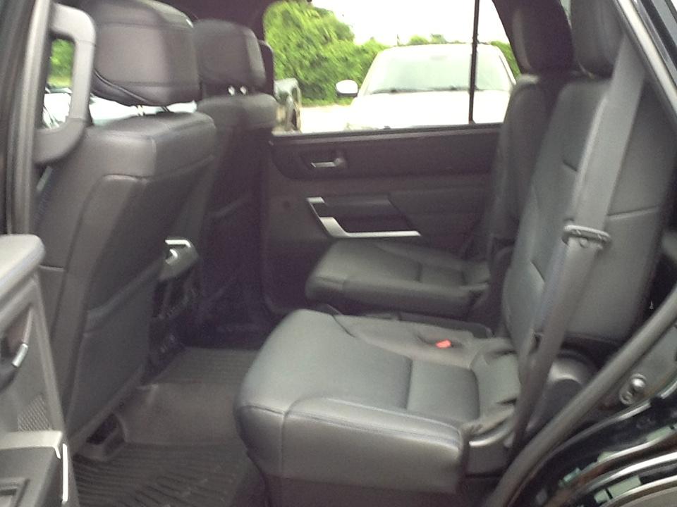 Toyota Sequoia Platinum 4WD (Natl) 2024