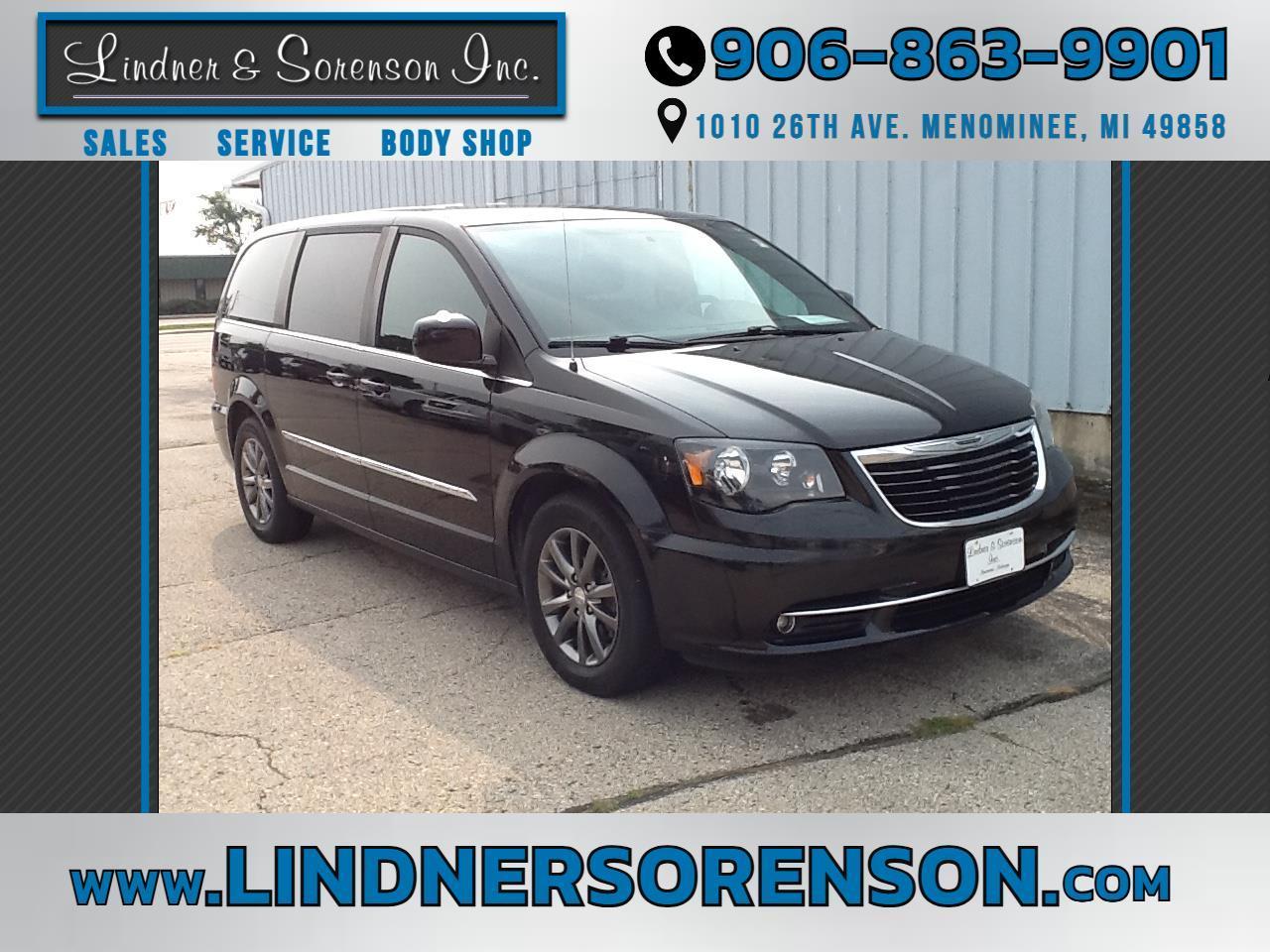 2016 Chrysler Town & Country 4dr Wgn S