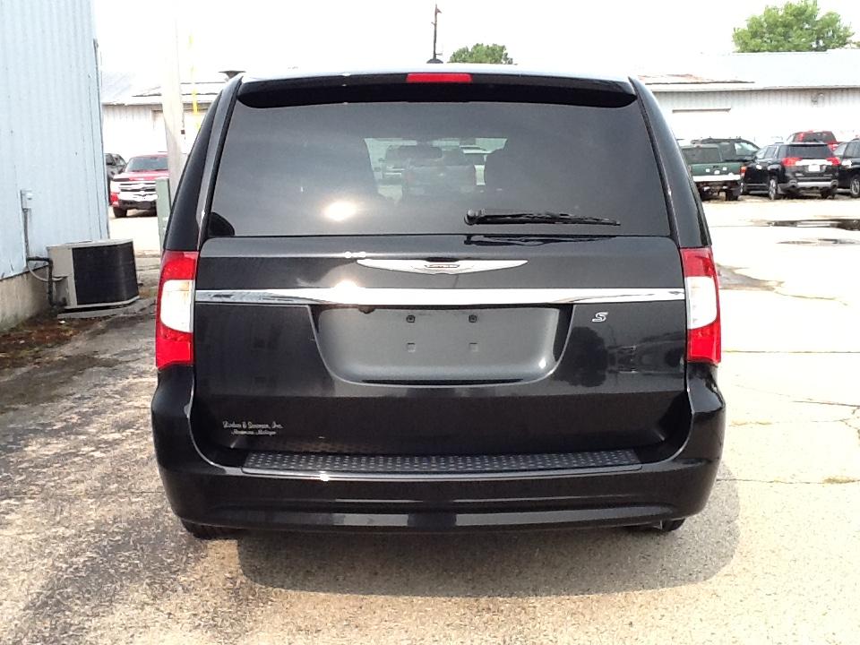 Chrysler Town & Country 4dr Wgn S 2016