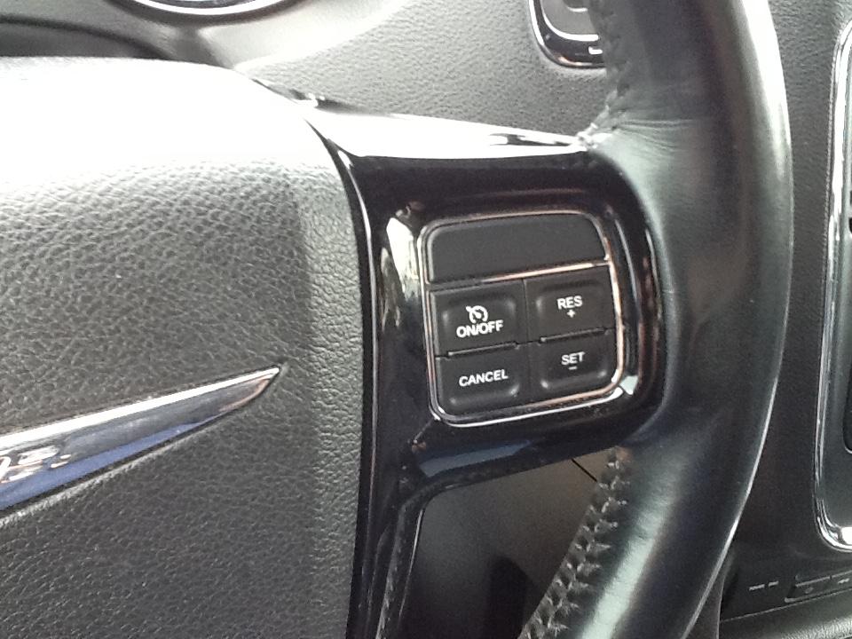 Chrysler Town & Country 4dr Wgn S 2016