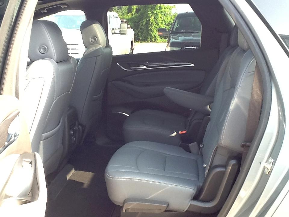 Buick Enclave AWD 4dr Essence 2023