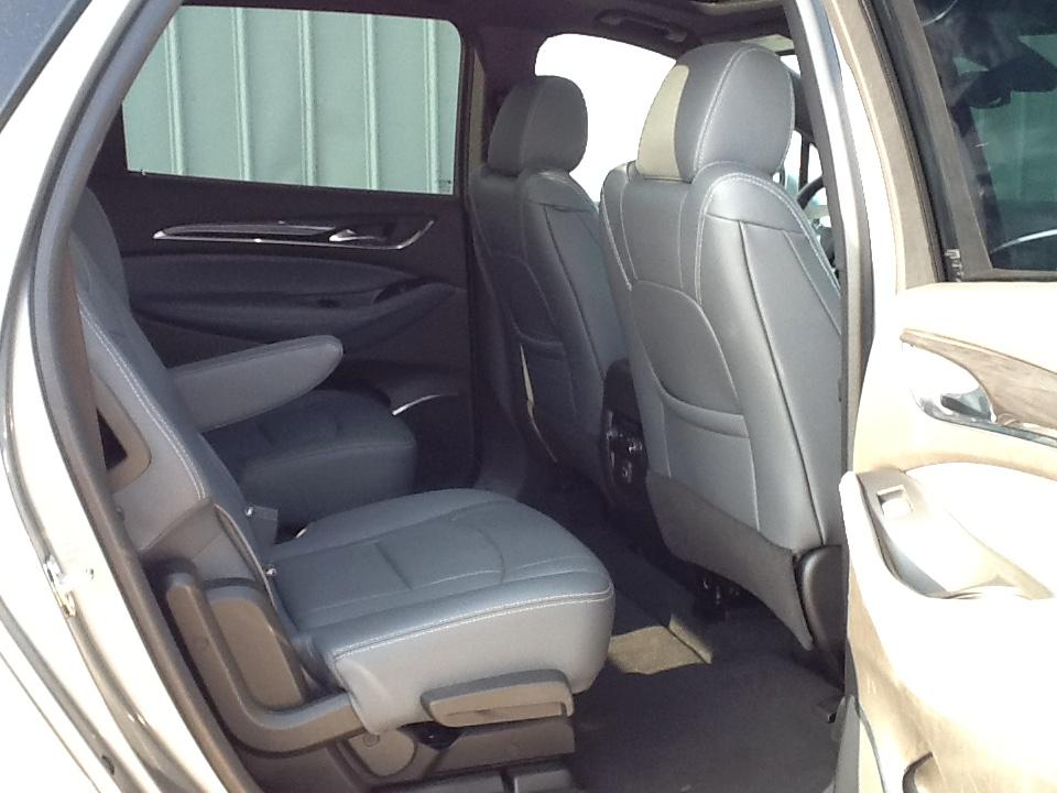 Buick Enclave AWD 4dr Essence 2023