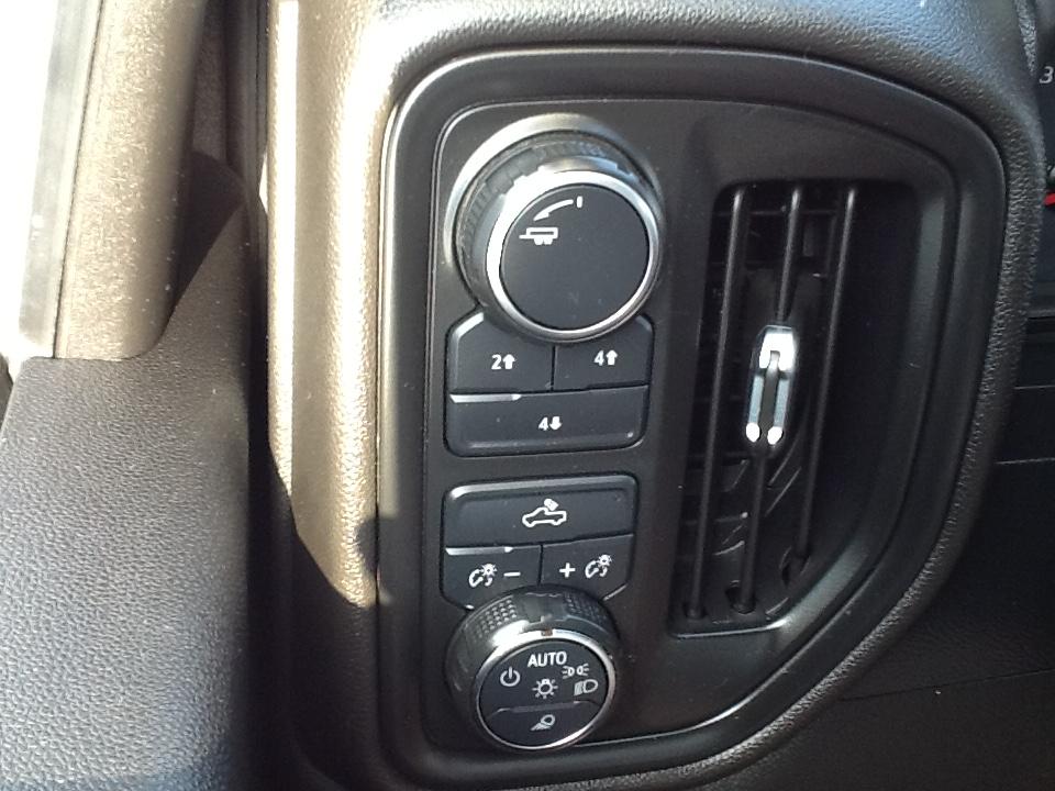 Chevrolet Silverado 2500HD 4WD Crew Cab 159" Custom 2021