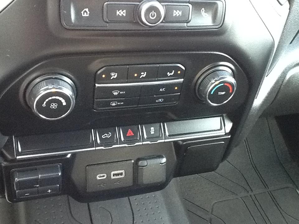 Chevrolet Silverado 2500HD 4WD Crew Cab 159" Custom 2021