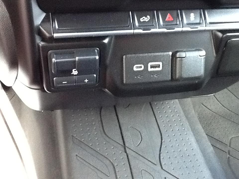 Chevrolet Silverado 2500HD 4WD Crew Cab 159" Custom 2021