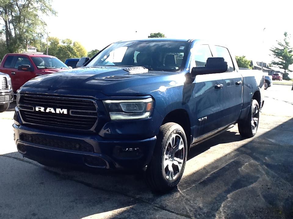 RAM 1500 Laramie 4x4 Crew Cab 6'4" Box 2023