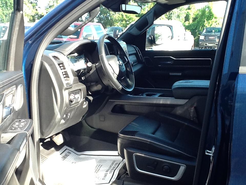 RAM 1500 Laramie 4x4 Crew Cab 6'4" Box 2023