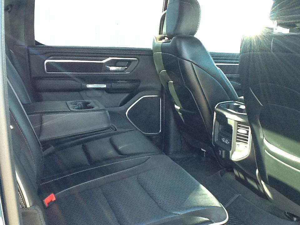 RAM 1500 Laramie 4x4 Crew Cab 6'4" Box 2023