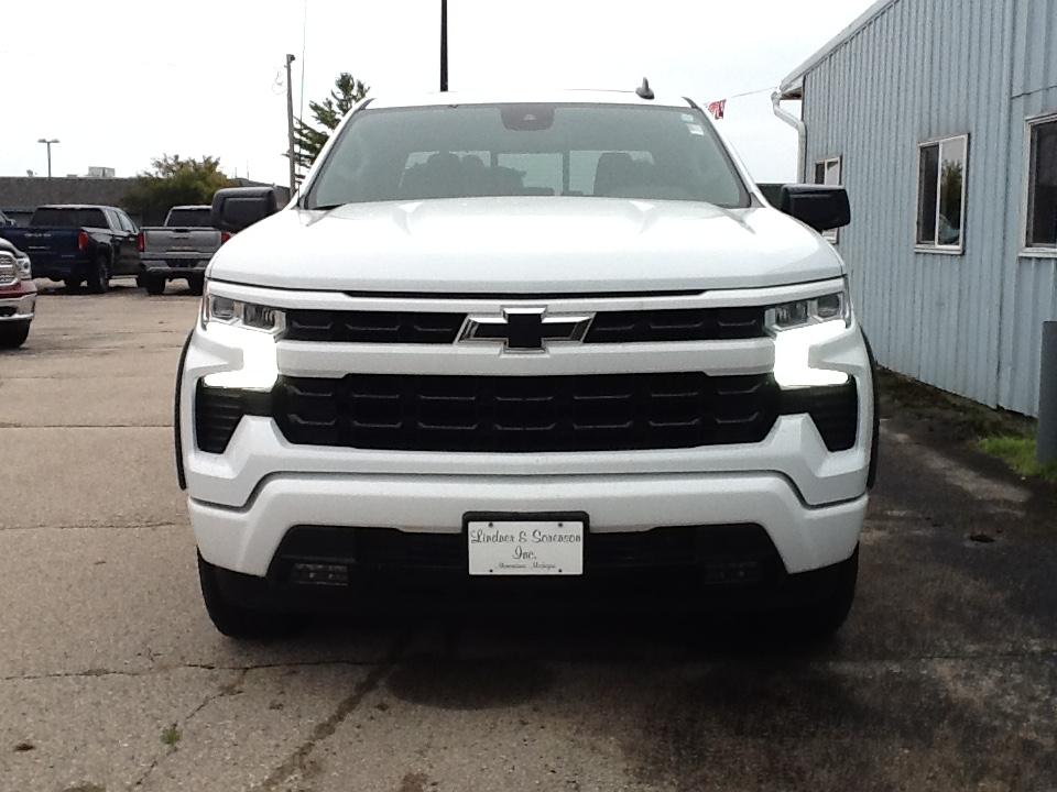 Chevrolet Silverado 1500 4WD Crew Cab 157" RST 2023