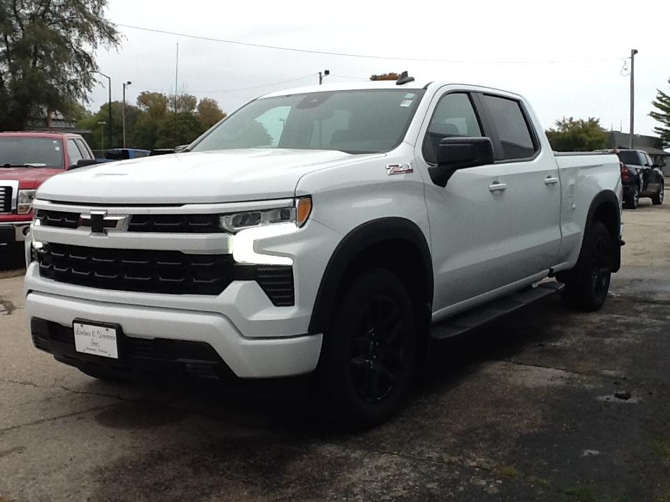 Chevrolet Silverado 1500 4WD Crew Cab 157" RST 2023