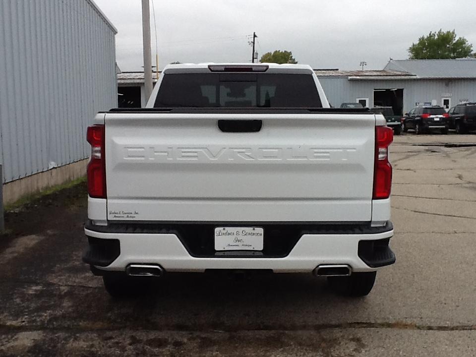 Chevrolet Silverado 1500 4WD Crew Cab 157" RST 2023