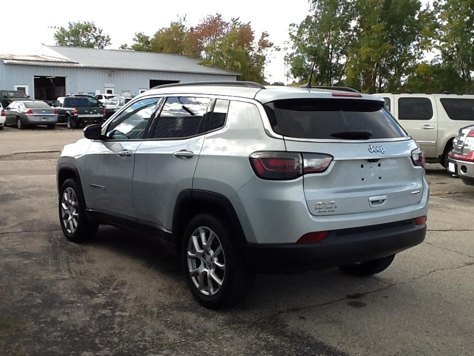 Jeep Compass Latitude Lux 4x4 2024