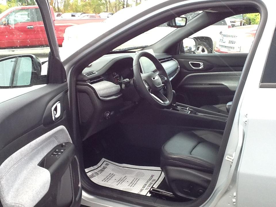 Jeep Compass Latitude Lux 4x4 2024