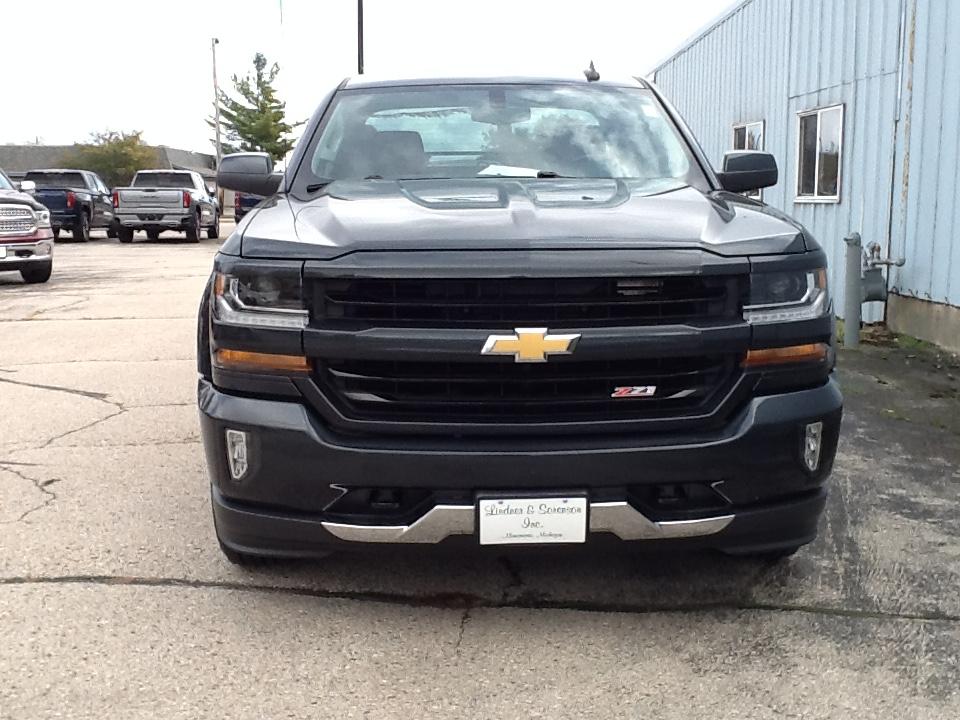 Chevrolet Silverado 1500 4WD Double Cab 143.5" LT w/2LT 2018