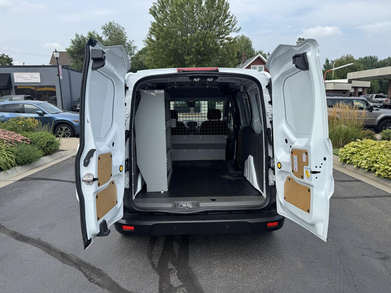 Ford Transit Connect Van XL LWB w/Rear Symmetrical Doors 2023