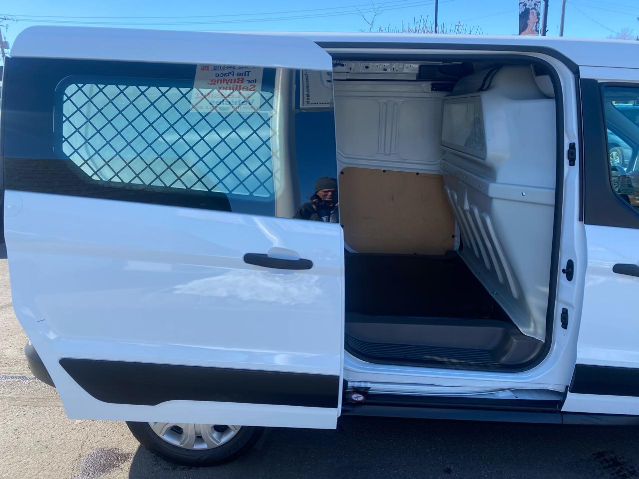 Ford Transit Connect Van XL LWB w/Rear Symmetrical Doors 2022