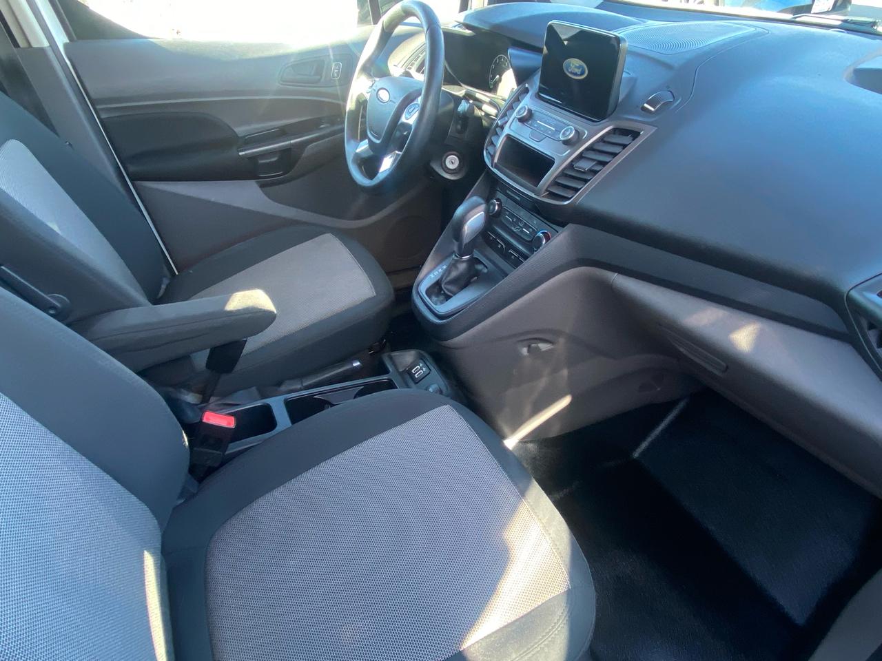 Ford Transit Connect Van XL LWB w/Rear Symmetrical Doors 2022