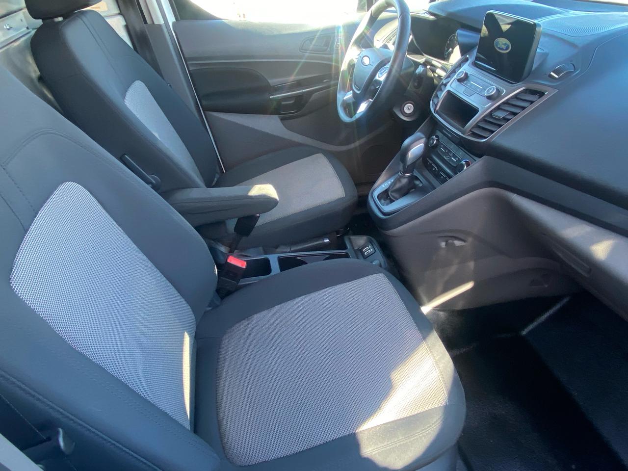 Ford Transit Connect Van XL LWB w/Rear Symmetrical Doors 2022