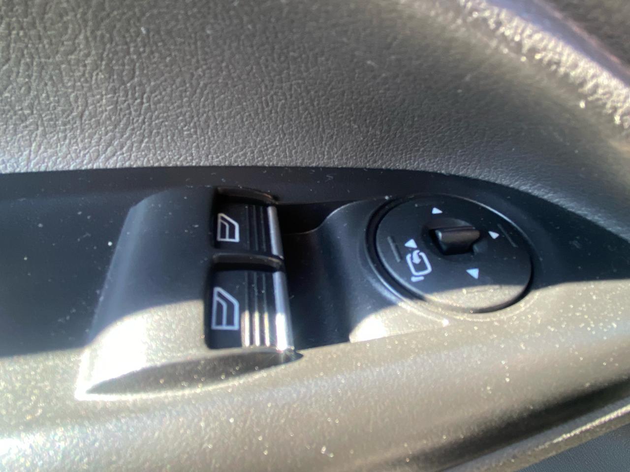 Ford Transit Connect Van XL LWB w/Rear Symmetrical Doors 2022