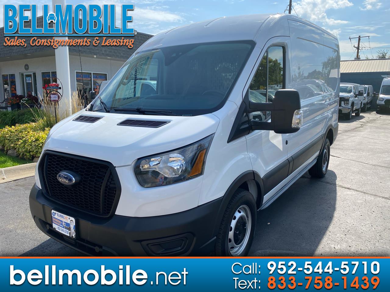 2022 Ford Transit Cargo Van T-250 130" Med Rf 9070 GVWR RWD