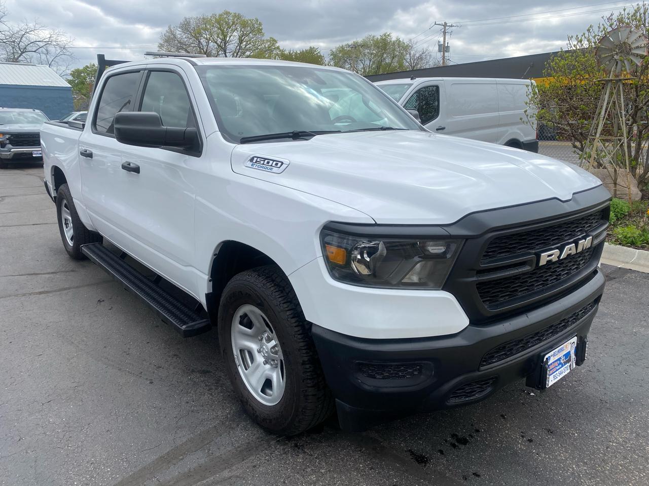 RAM 1500 Tradesman 4x4 Crew Cab 5'7" Box 2023