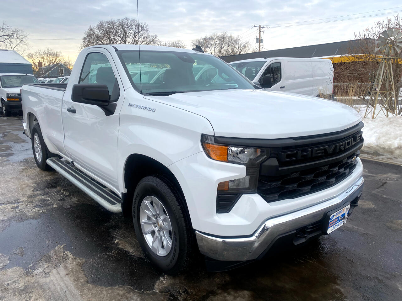 Chevrolet Silverado 1500 2WD Reg Cab 140" Work Truck 2024