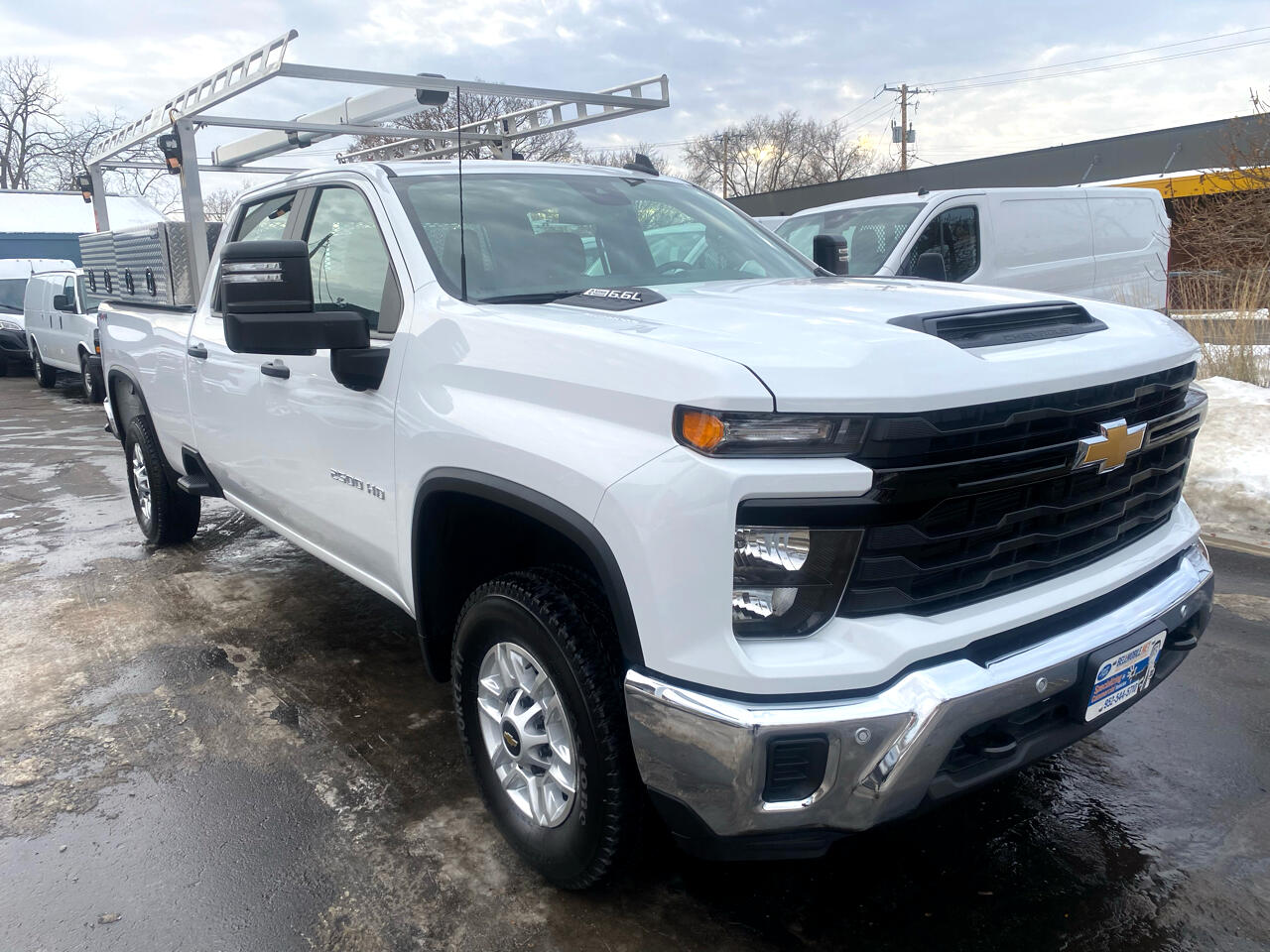 Chevrolet Silverado 2500HD 4WD Crew Cab 172" Work Truck 2025