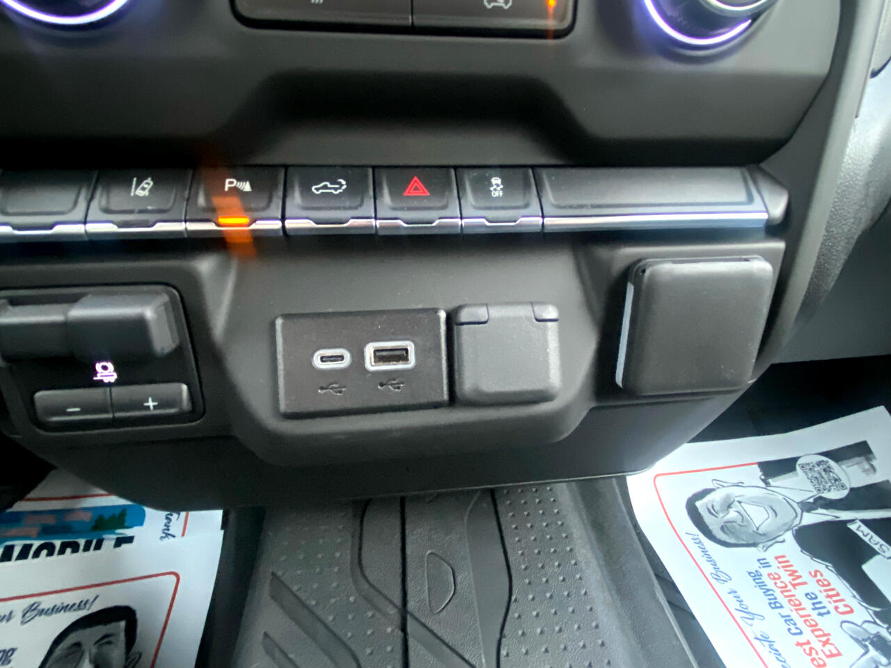 Chevrolet Silverado 2500HD 4WD Crew Cab 172" Work Truck 2025