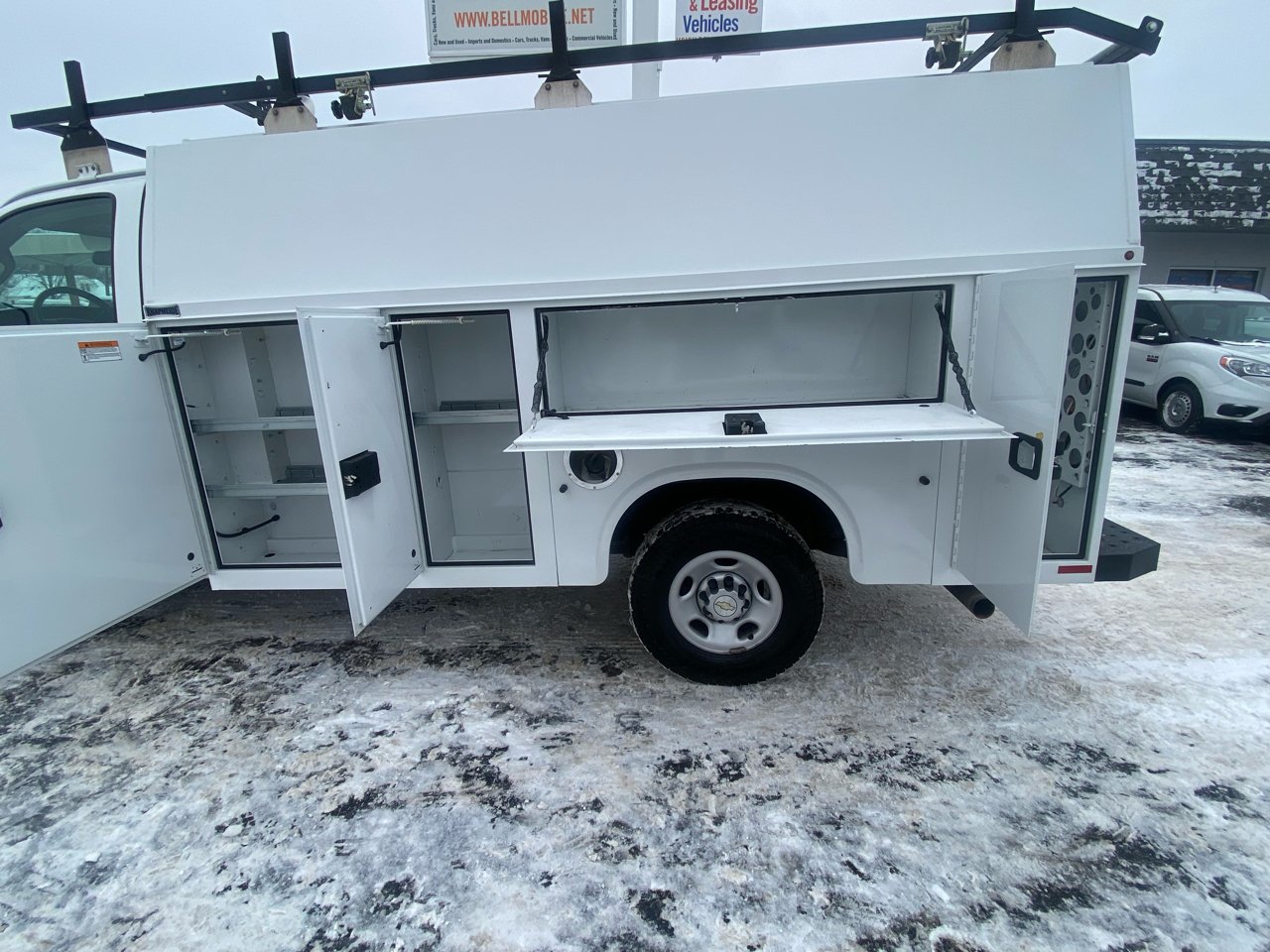 Chevrolet Express Commercial Cutaway 3500 Van 139" 2021