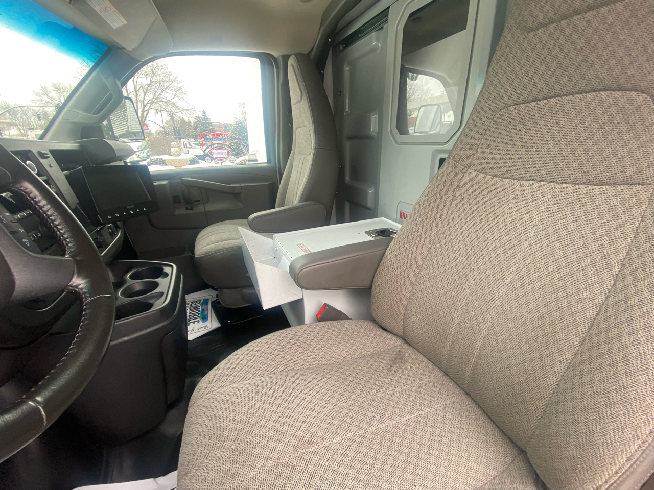 Chevrolet Express Commercial Cutaway 3500 Van 139" 2021