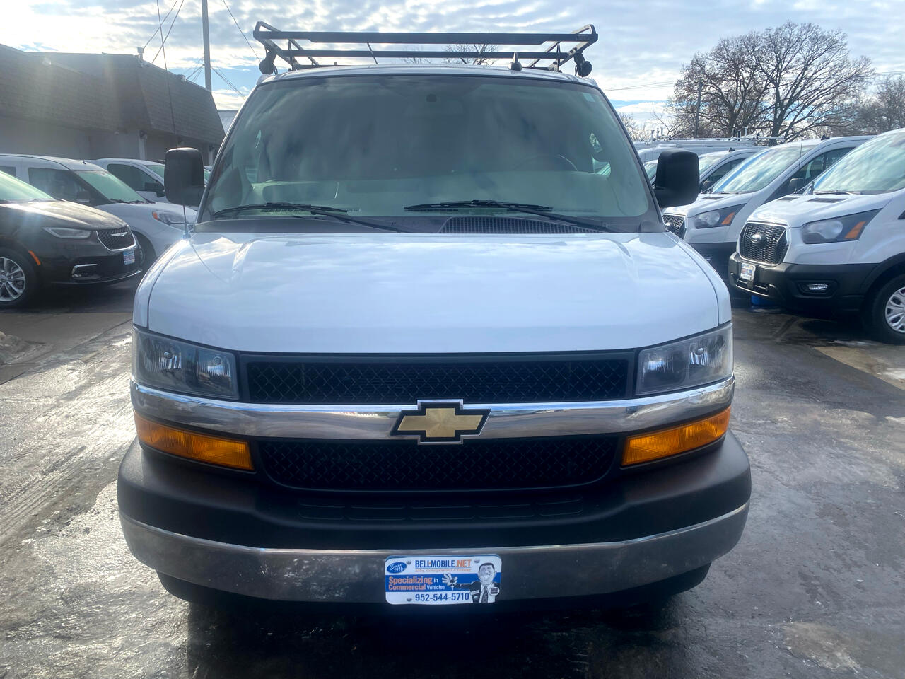 Chevrolet Express Cargo Van RWD 3500 135" 2022