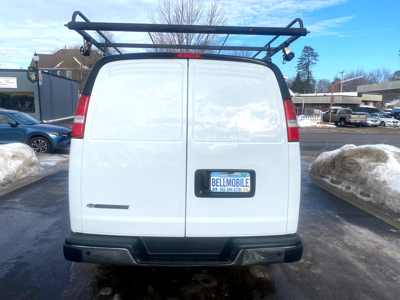 Chevrolet Express Cargo Van RWD 3500 135" 2022