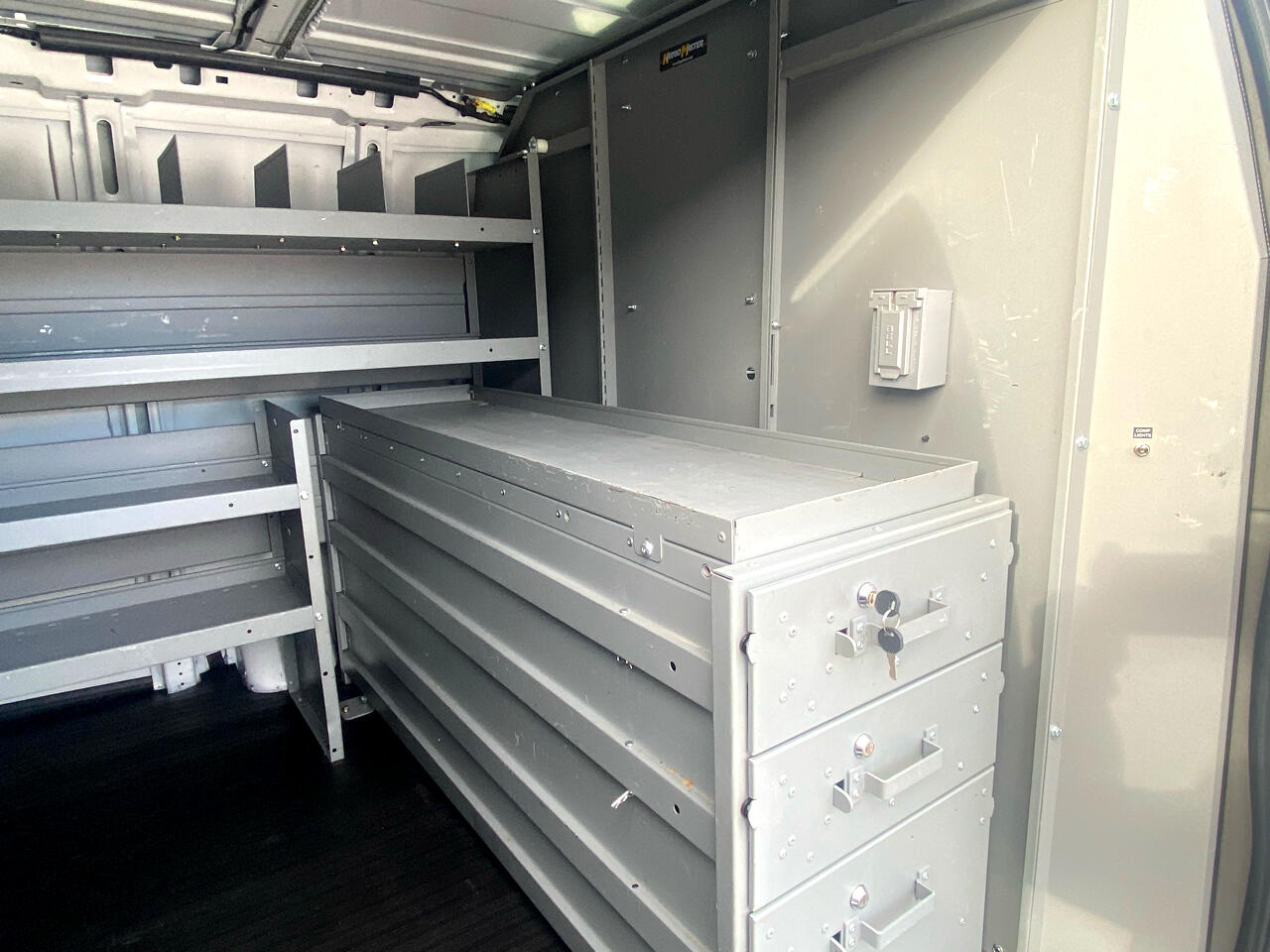 Chevrolet Express Cargo Van RWD 3500 135" 2022