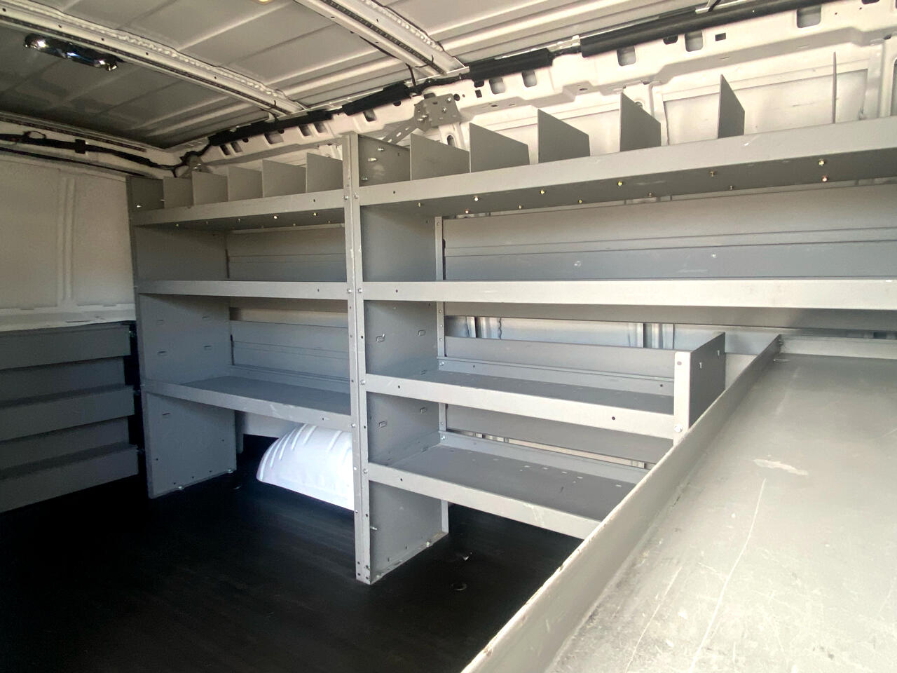 Chevrolet Express Cargo Van RWD 3500 135" 2022