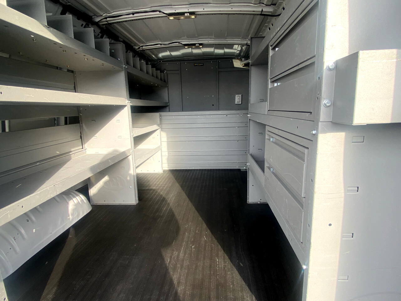 Chevrolet Express Cargo Van RWD 3500 135" 2022